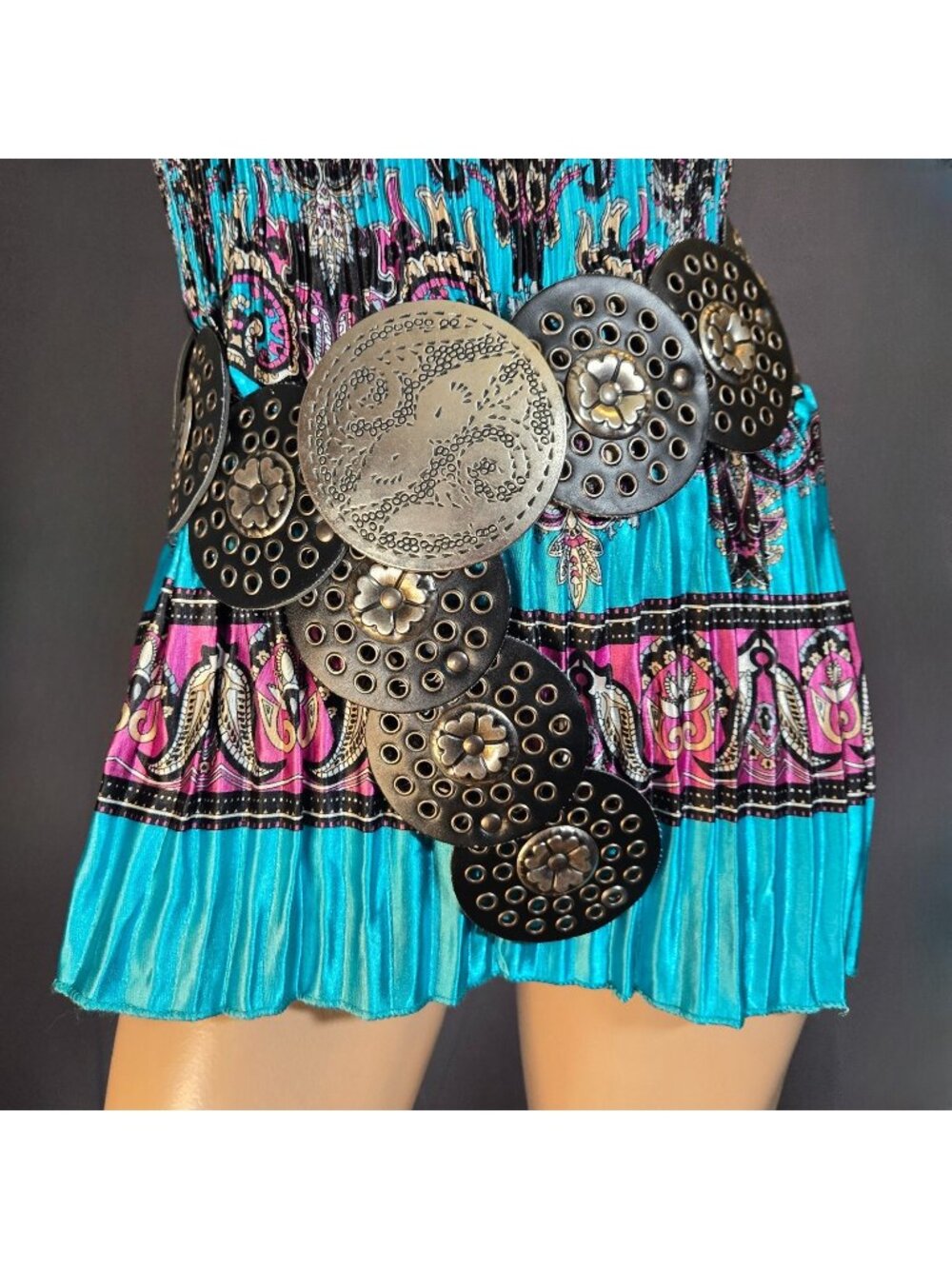 Y2K Wide Disc Belt Black Silver Faux Leather Size S Hop Waist Boho Festival